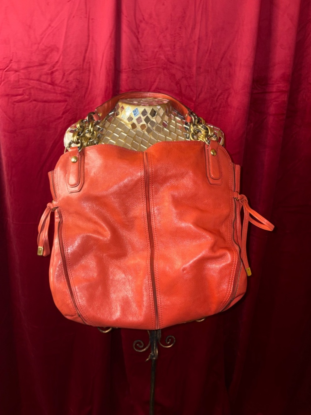 Vintage Coach Orange Leather Shoulder Bag with Gold Hardware - Picture 2 of 7